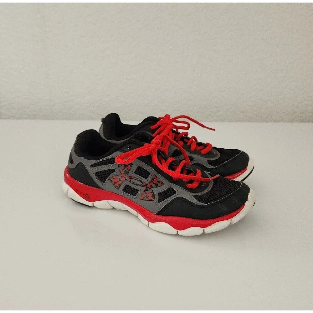UNDER ARMOUR Micro G Engage BL Boys Running Shoe Red Gray Black Low Sneaker 3.5 - Picture 1 of 7